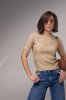 Женская вязаная футболка в рубчик - 231250 бежевая